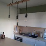 Maisonnette Au Bord Du Sierroz *