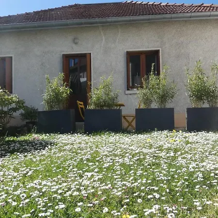 別荘 Maisonnette Au Bord Du Sierroz