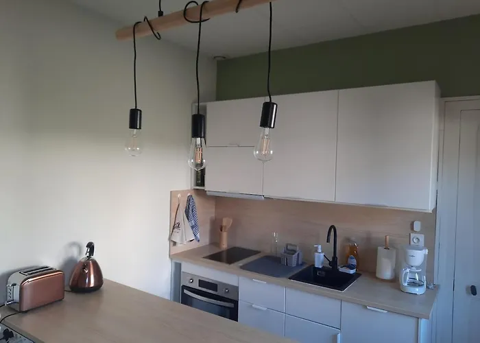 Maisonnette Au Bord Du Sierroz *