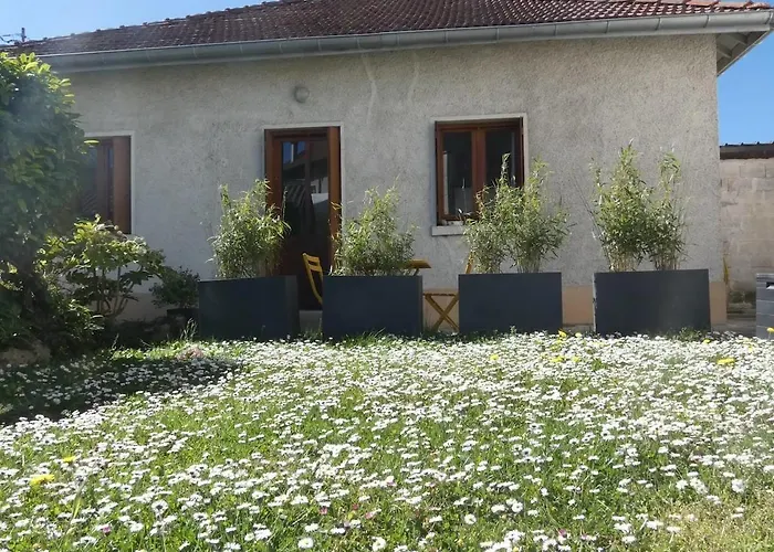 別荘 Maisonnette Au Bord Du Sierroz