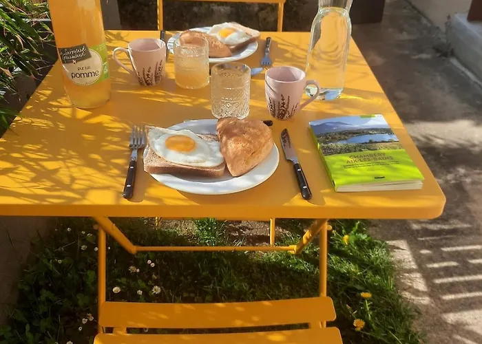 別荘 Maisonnette Au Bord Du Sierroz エクスレバン